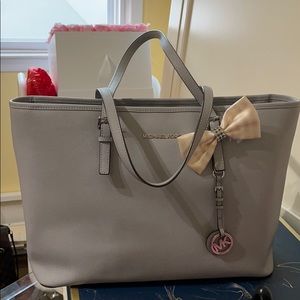 Grey Micheal Kors Leather Tote